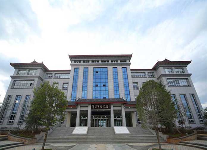 麗江市圖書(shū)館